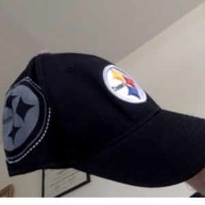 A Stealers ONFIELD NFL hat